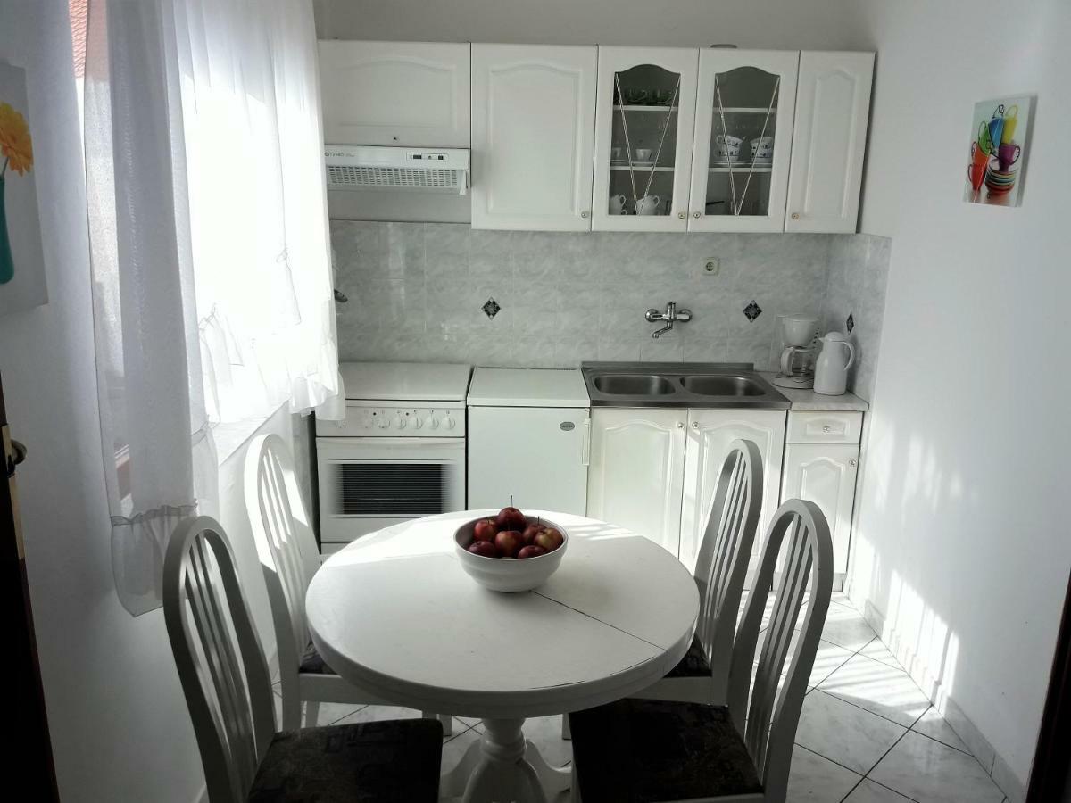 Apartments Ane Sukošan 외부 사진